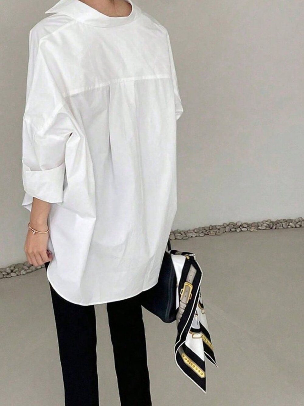 white Casual Women's Long-Sleeve Fit Blouse - Picture 4 of 6